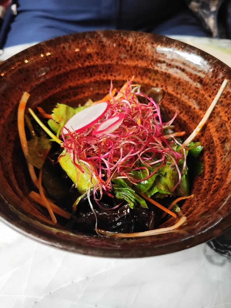 Champignon Noir Et Concombre